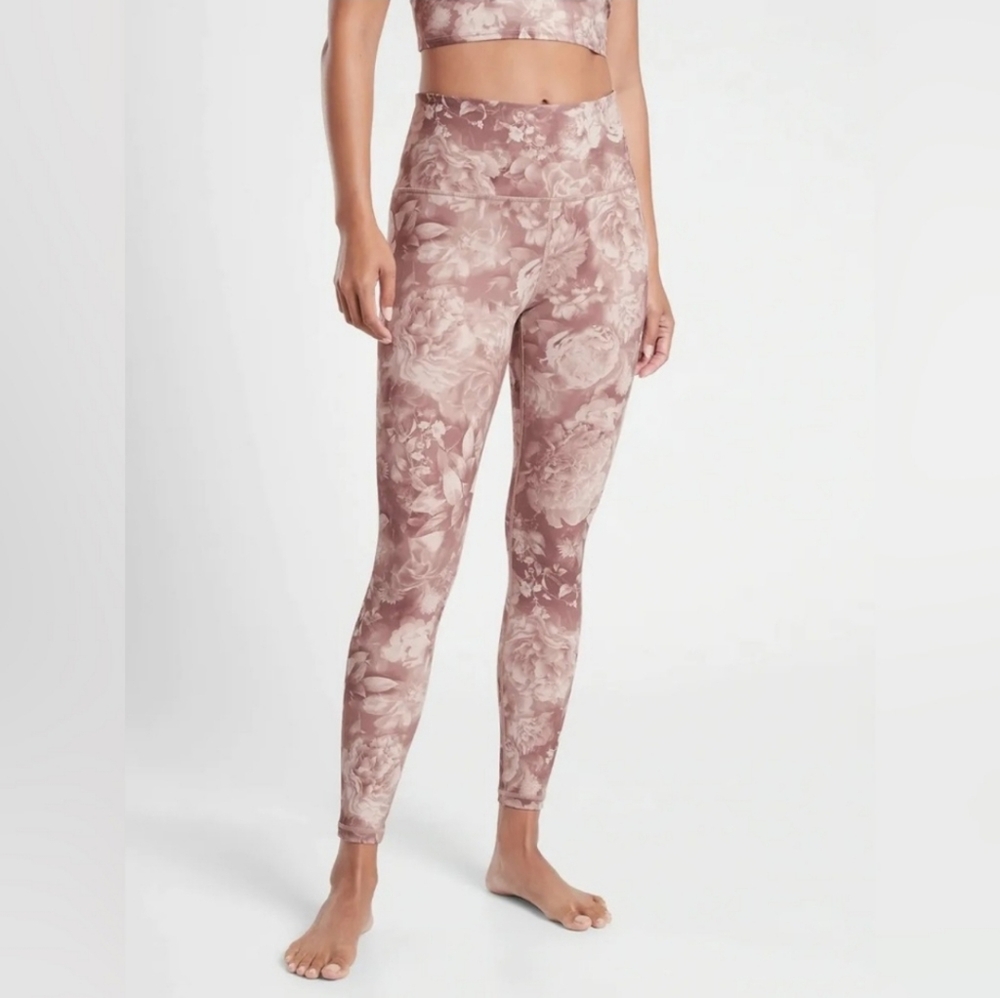 Athleta Elation Printed Tight- Antoinette Velvety Pink, Small
